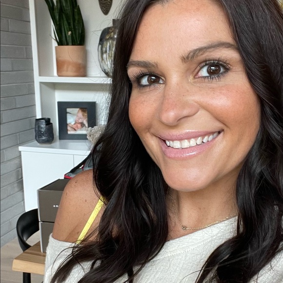 Meet Tiffany A. Davis, owner TADofstyle Boutique - Picture 4 of 10